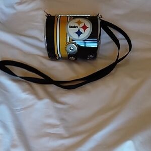 Little Earth Pittsburgh Steelers logo metal barrel purse